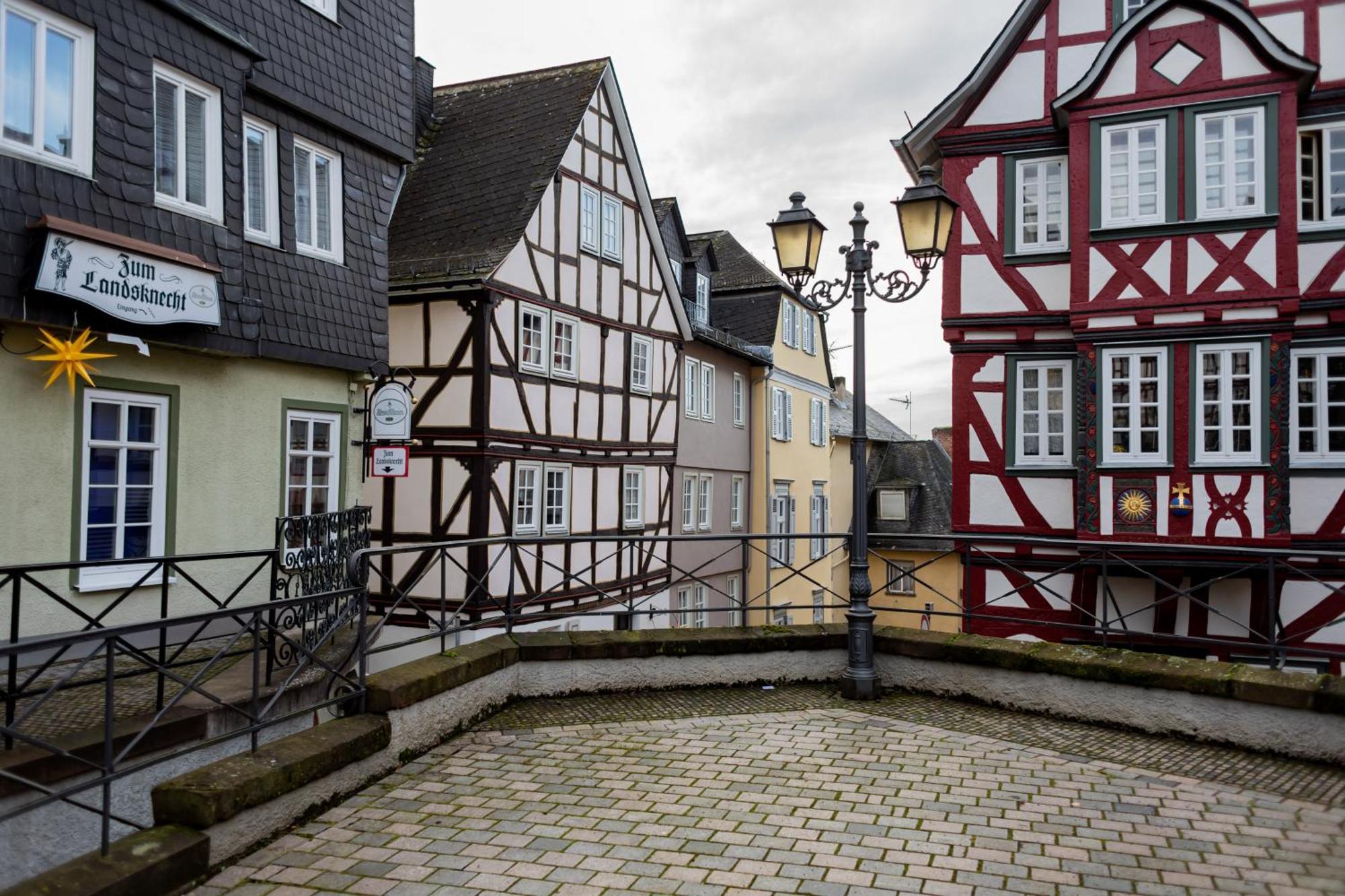 Altstadt Apartment Am Dom Wetzlar, 1 Zi, Kueche, Bad Mit Parkplatz Am Grundstueck Eksteriør billede